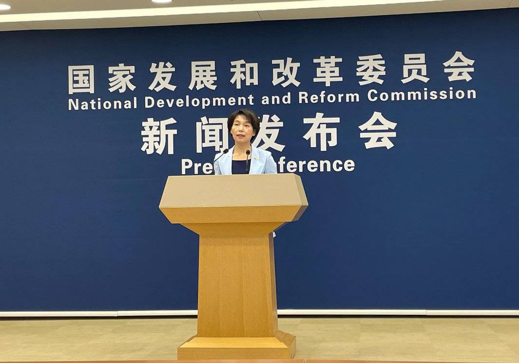 详细阅读:高校毕业季来临 如何缓解“就业难”?国家发改委回应四大举措 高校毕业季来临 如何缓解“就业难”?国家发改委回应四大举措